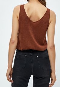 Minus Linne - copper