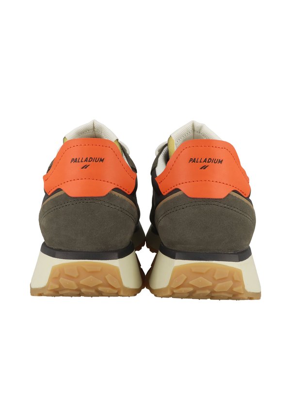 TROOP RUNNER FLAME - Trainers - beluga3