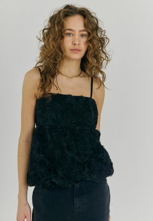 Top - black