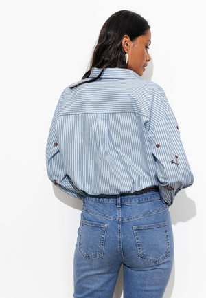 Promod, CHEMISE BOULE RAYÉE ET PERLÉE - Chemisier - rayé bleu