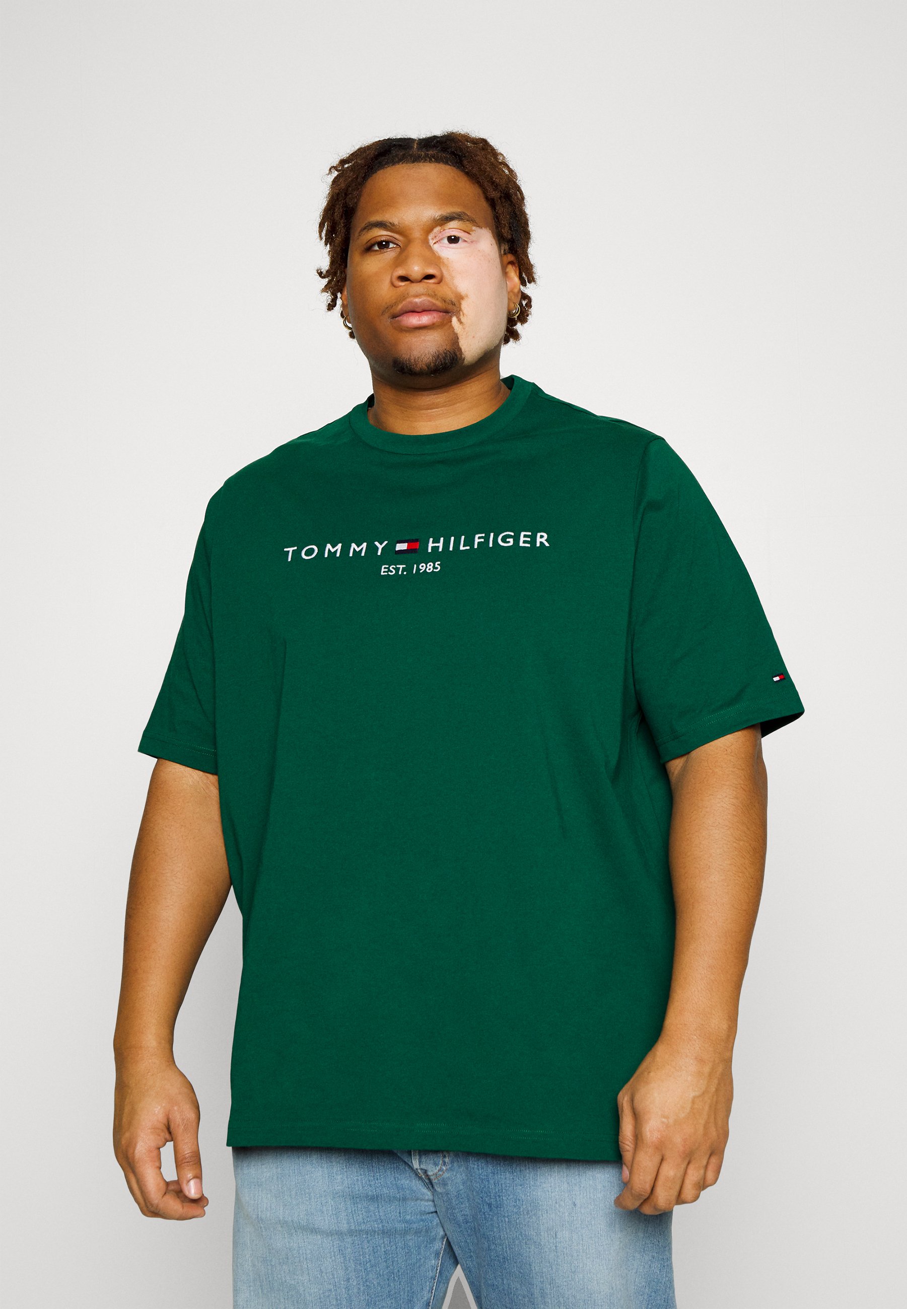 Tommy Hilfiger LOGO TEE - Print - prep green/green - Zalando.de