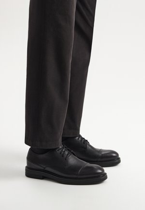RYŁKO - Biznesowe buty sznurowane
