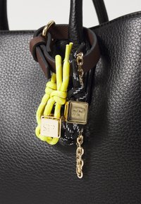 PARFOIS TOTE BAG CORBATERO - Τσάντα χιαστί - black