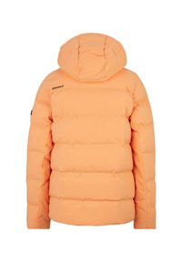 Chaqueta acolchada naranja con capucha, con un diseño acolchado y secciones cosidas. Logotipo de la marca en la parte superior de la espalda, textura suave.