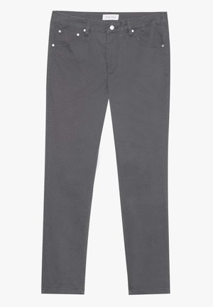 Grå bomullsstrikkede jeans med slim fit, fem lommer og metalliske detaljer foran. Merket "Pier One" på livet.