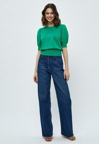 Minus MILIVA KNIT TEE - Pamata T-krekls - ivy green
