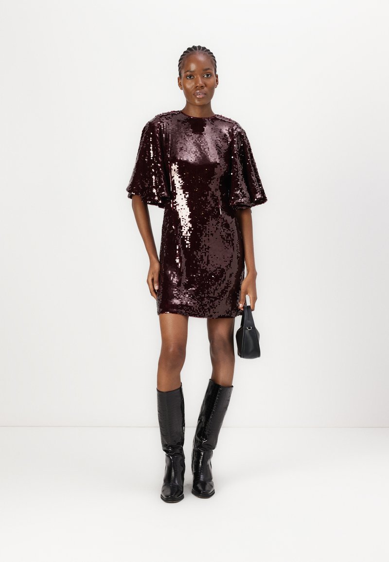 Malina YVETTE WIDE SLEEVE DRESS - Cocktail dress / Party dress - deep red/dark  red - Zalando.co.uk