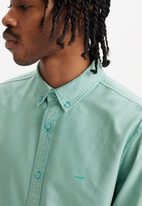Levi's® AUTHENTIC BUTTON DOWN - Overhemd - robson aquifer
