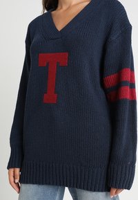 Tommy Jeans Sweter