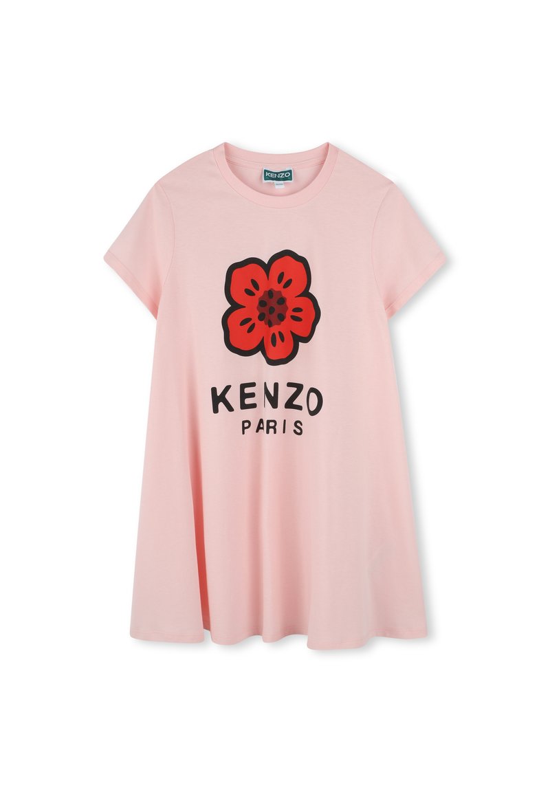 T-shirt en coton rose à manches courtes, avec un design floral rouge à contours noirs et le texte "KENZO PARIS" en dessous de la fleur.