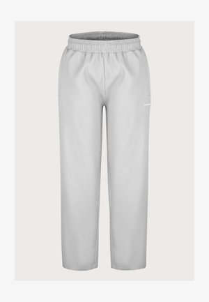 Gaiši pelēkas ribotas bikses ar elastīgu jostu, divām sānu kabatām un mazu logo uz kreisās kājas. Vienkārša, taisna kāju dizains.