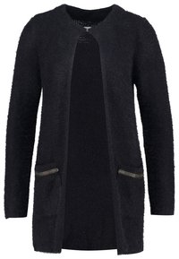 Černý dlouhý cardigan z měkkého, strukturovaného materiálu. Má kulatý výstřih, otevřený přední díl a dvě přední kapsy s kovovými akcenty.