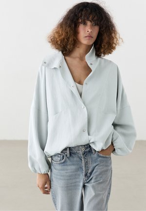 Massimo Dutti, HIGH COLLAR BOMBER JACKET WITH POCKET DETAILS - Summer jacket - light blue