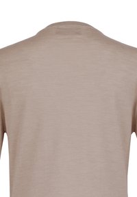 Camicia beige a maniche lunghe vista da dietro con scollo rotondo e trama in maglia semplice su sfondo bianco.