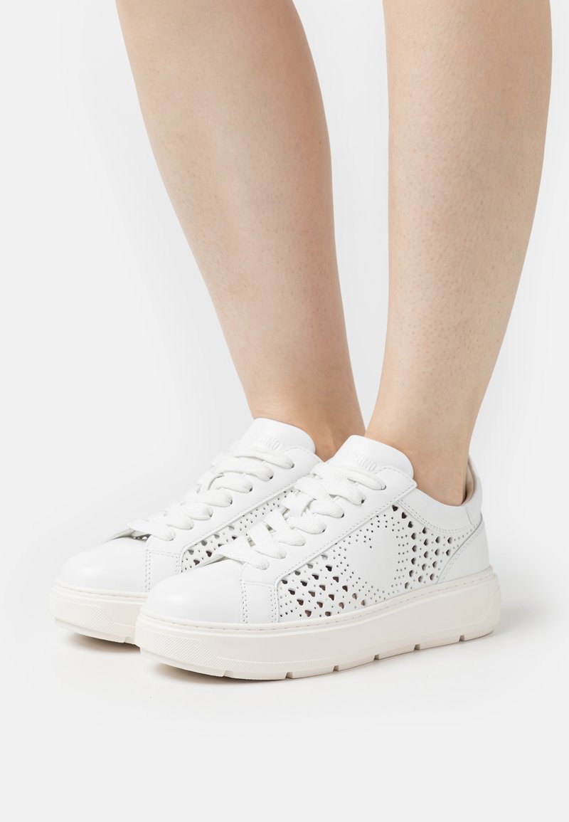 Love Moschino Trainers bianco/white Zalando.co.uk