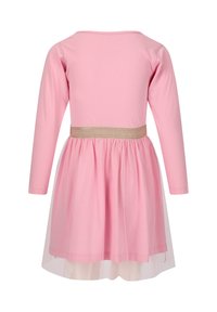 Rosa langärmliges Kleid mit eng anliegendem Oberteil, elastischem goldenen Taillenbund und einem gestuften Tüllrock. Glattes Material und transparente Überlagerung.
