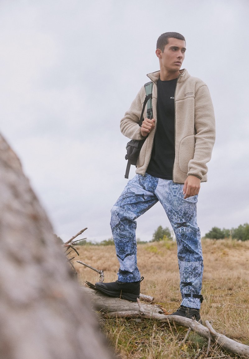 Columbia NORTH CASCADES™ SHORT SLEEVE TEE - T-shirt estampada - black