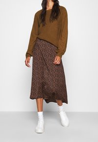 VILA Strickpullover - brown