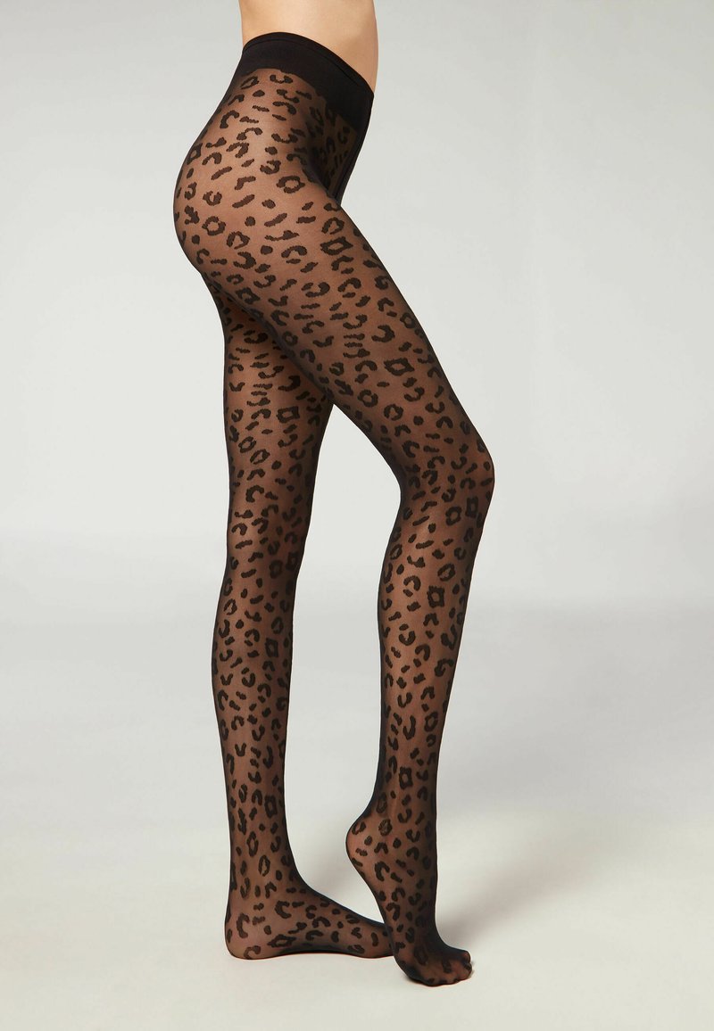 Schwarze, durchsichtige Strumpfhosen mit einem Leopardenmuster in Dunkelbraun. Glatte Textur und breiter Taillenbund für zusätzlichen Komfort.