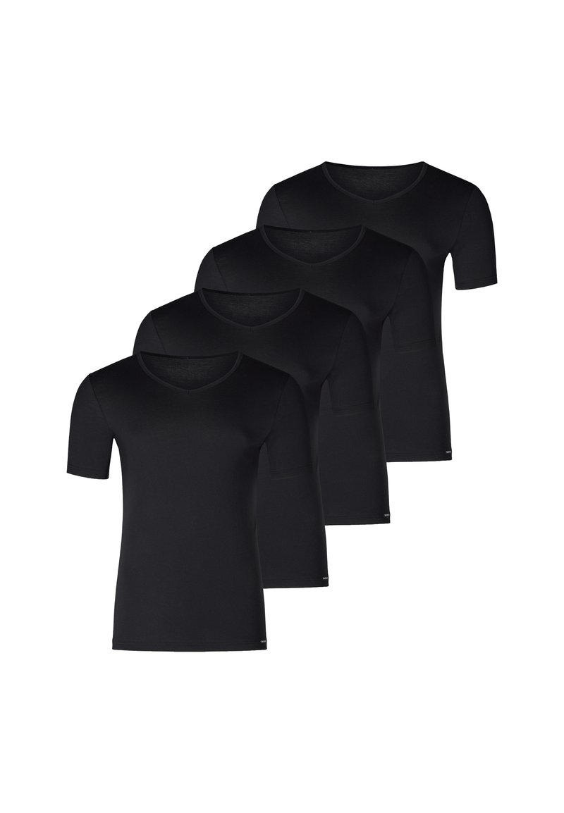 Zestaw czterech czarnych koszulek z krótkim rękawem. Wykonane z miękkiej tkaniny, z klasycznym okrągłym dekoltem i dopasowanym krojem.