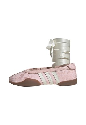 TAEKWONDO MEI BALLET W - Bailarinas con hebilla - sandy pink   off white   gum