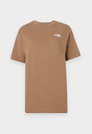 Bruine katoenen T-shirt met korte mouwen en een ronde hals. Beschikt over een klein wit logo op het bovenste linker borstgebied.