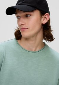 QS - T-shirt basic