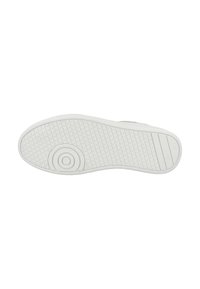 Suela de zapato blanca de goma que presenta una superficie texturizada con un detalle de logo circular y un dibujo en la suela para mayor agarre. Bordes suaves y diseño minimalista.