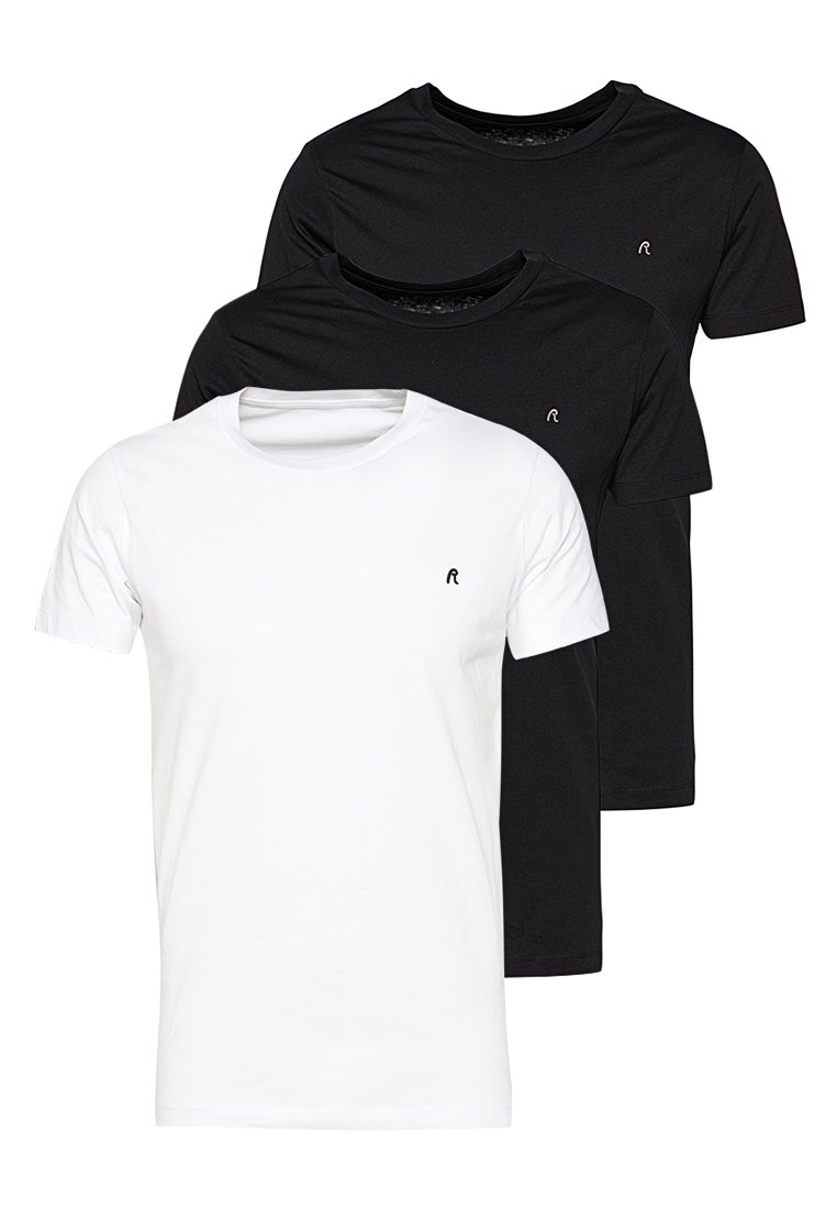 Ensemble de t-shirts basique comprenant un t-shirt blanc et deux t-shirts noirs. Manches courtes, col rond, fabriqué en tissu doux avec un petit logo sur la poitrine.