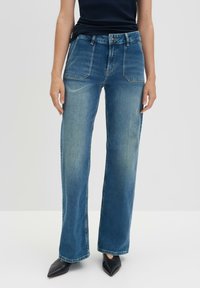 someday. MID RISE LONG FLARED FIT - Flared Jeans - mid wave blue