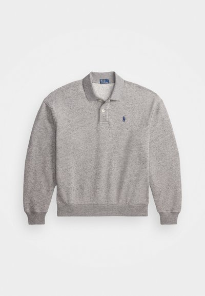 Hallhalli hallhalli puuvillasegust, mis on varrukad pikad, krae, kahe nupuga lukuga ja rinnal väikese logoga, tikand.