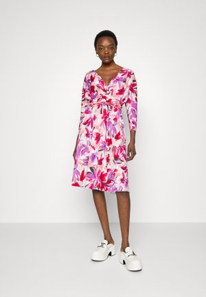 DANTE - Robe en jersey - rose pink