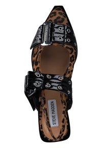 Leopard-printed pointed-toe shoe with black patent leather straps featuring silver grommets; smooth interior with a branded insole.