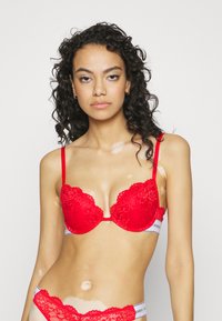 Guess - BELLE  - Push-up bra - planet red Thumbnail Image 1