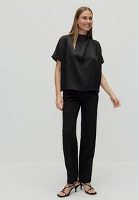 STOCKH LM Studio ALYAH - Bluse - black