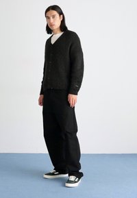 Manastash ABERDEEN KURTIGAN - Chaqueta de punto - black