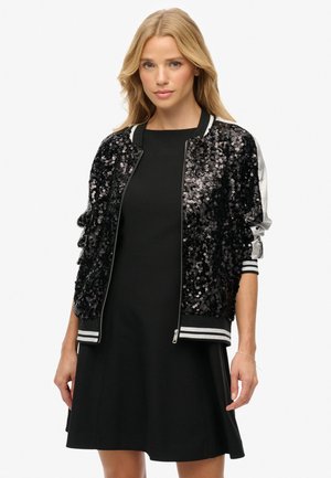 - Kurtka Bomber