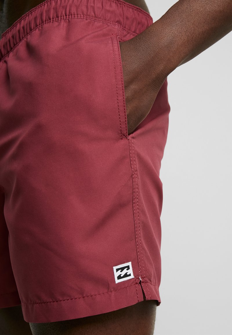 Billabong ALL DAY Swimming shorts blood/dark red
