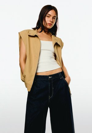 WITH ZIP - Waistcoat - beige