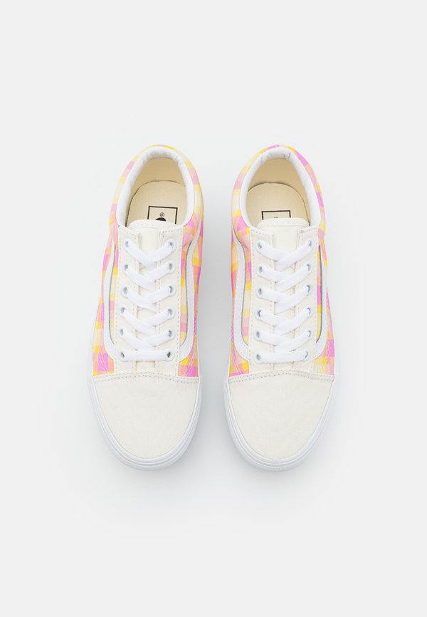 UA OLD SKOOL STACKFORM - Trainers4