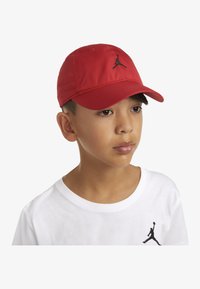Jordan ESSENTIALS UNISEX - Sapka - gym red