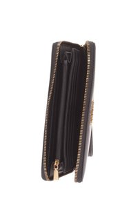 Cartera de cuero negro con diseño de cremallera alrededor, que cuenta con múltiples compartimentos, un bolsillo con cremallera y acentos de hardware en tono dorado.