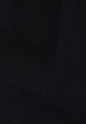 Musta kangas, jossa on sileä pinta ja hienovarainen kudottu kuvio. Materiaali näyttää pehmeältä ja joustavalta, sopii erilaisiin vaatemalleihin.