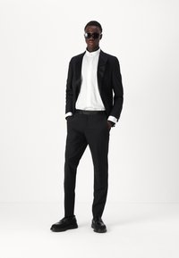 KARL LAGERFELD MODERN FIT - Formāls krekls - white/black