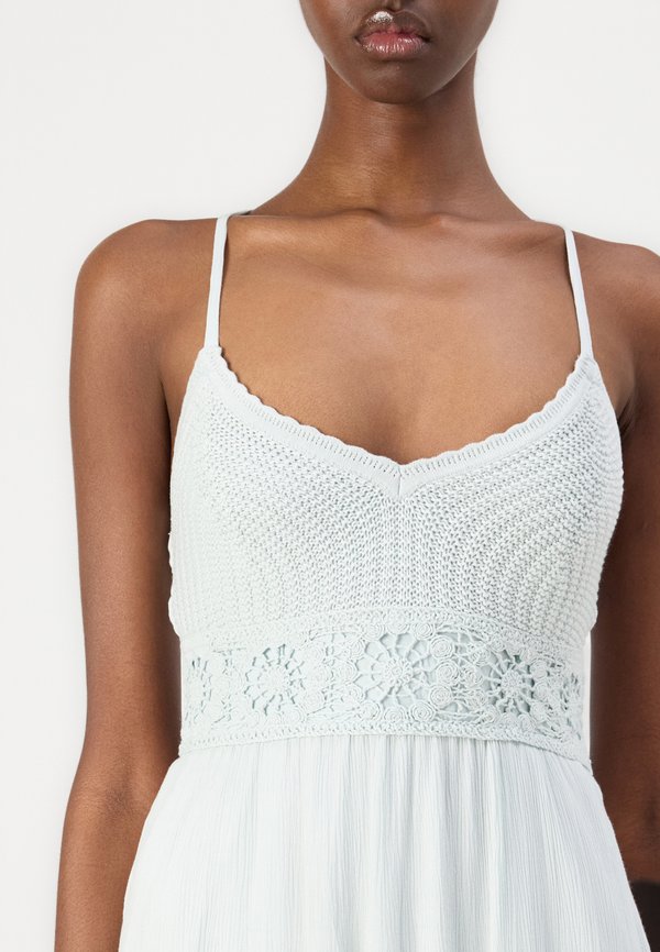 Crochet-Style Mix V-Neck Maxi Dress - Maxi dress4