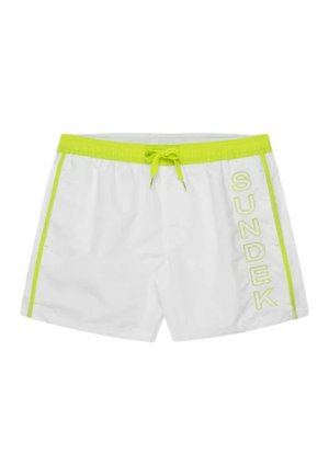 Costume da bagno bianco con fascia in vita gialla fluorescente, coulisse, strisce laterali e scritta verticale "SUNDEK" sulla gamba destra.