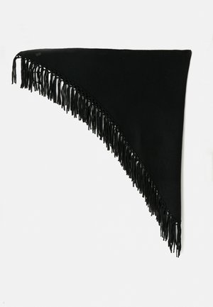 Xale triangular preto com tecido texturizado e franjas longas e finas ao longo da borda, criando uma aparência em camadas.