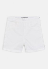 Valkoiset puuvilladenim-shortsit, joissa on klassinen vyötärö, etutaskut ja nappikiinnitys. Suora leikkaus ja sileä rakenne, sopii rentoon pukeutumiseen.