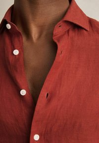 Reiss REGULAR FIT - RUBAN BUTTON-THROUGH  - Majica - red