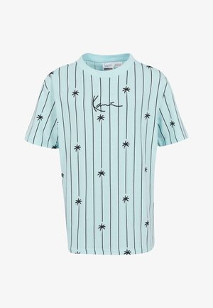 Hellblaues Kurzarm-T-Shirt aus Baumwolle. Verfügt über vertikale schwarze Streifen und kleine Palmenmuster, mit einem zentralen schwarzen Signaturdetail.